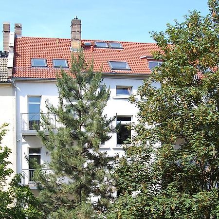 SCHÖNER WOHNEN IM DENKMAL - großzügig geschnitten, kostenfreies WLAN Leipzig Exterior foto