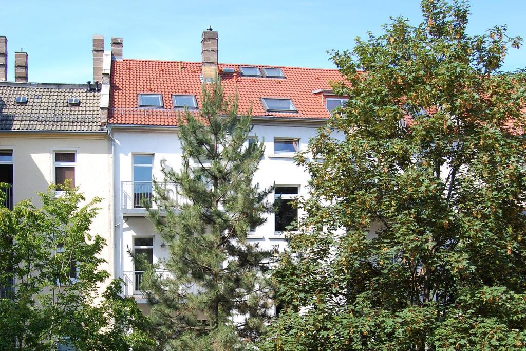 SCHÖNER WOHNEN IM DENKMAL - großzügig geschnitten, kostenfreies WLAN Leipzig Exterior foto